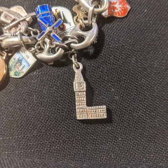 Sterling Silver Charm Bracelet 27 Sterling Charms Travel 64.8 Grams 7.5" Vintage - Picture 16 of 16
